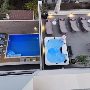 Luxury Pino **** Split