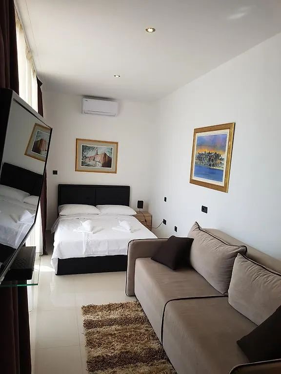 Marina Bay Zenta Luxury Rooms 4 Split